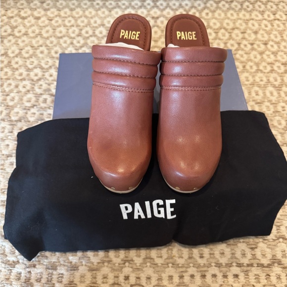 Paige Robbie Studded Brown Whiskey Clog New In Box - Picture 4 of 6